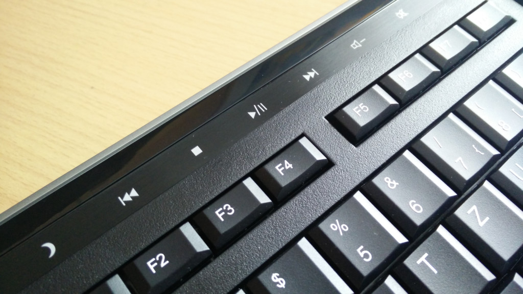 Fujitsu Wireless Keyboard Set Lx901 Handbuch Test: Fujitsu LX901 Tastatur-Set